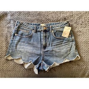 Scalloped Cut Jean Shorts